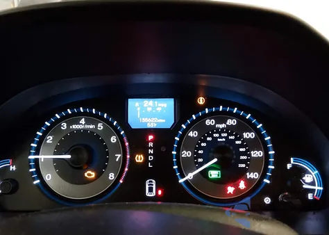 2011 Honda Odyssey Touring/Touring Elite z USA, uszkodzony, nr VIN 5FNRL5H95BB077675